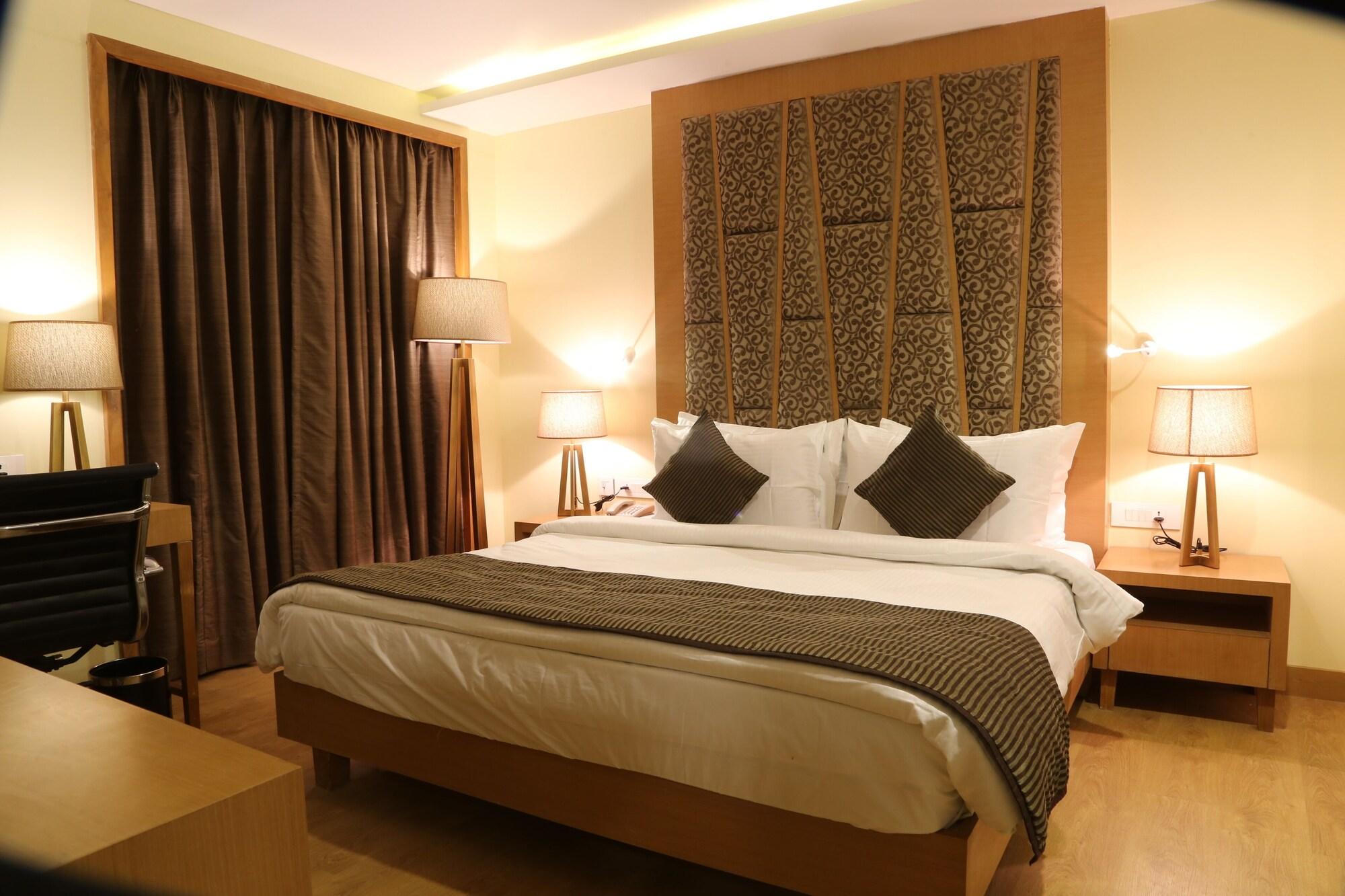 Отель The Fern Residency Mundra Экстерьер фото