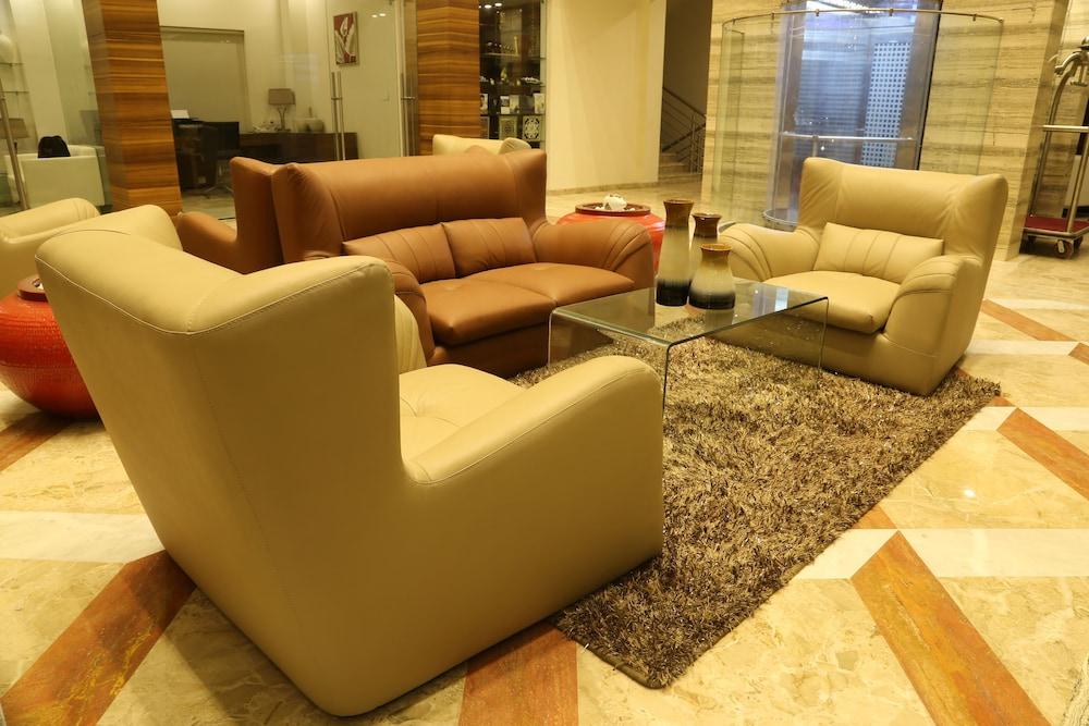 Отель The Fern Residency Mundra Экстерьер фото
