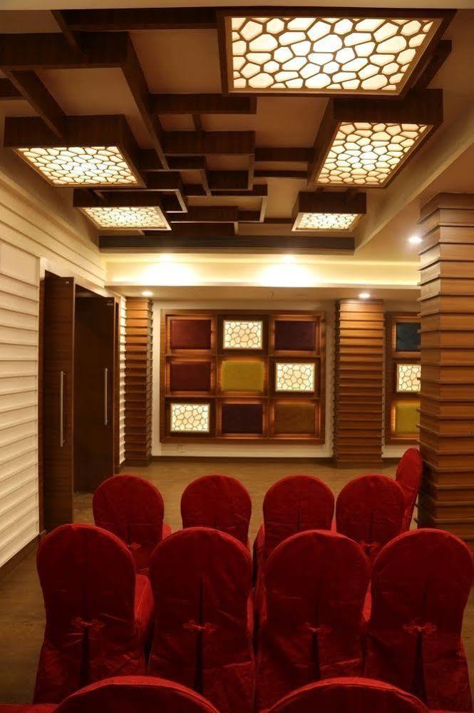 Отель The Fern Residency Mundra Экстерьер фото