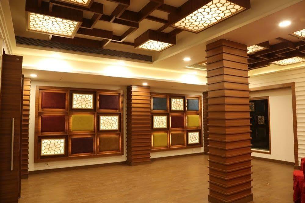 Отель The Fern Residency Mundra Экстерьер фото